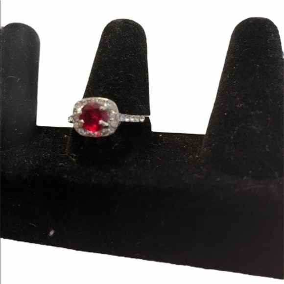 Women silver red zircon CZ Ring Size 9.5 - Picture 2 of 5